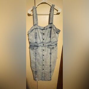 Fashion to Figure blue stonewashed denim jumper dress. Size is 0 plus.